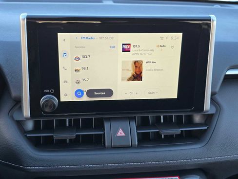 Certified 2025 Toyota RAV4 XLE w/ Convenience Package image 30