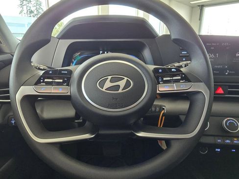 New 2026 Hyundai Elantra SE FWD image 21
