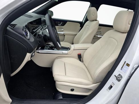 New 2026 Mercedes-Benz GLB 250 4MATIC image 13