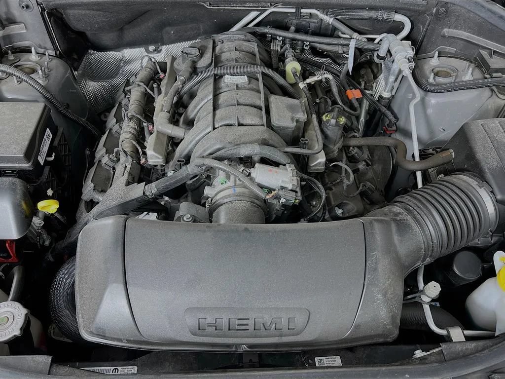 Used 2024 Dodge Durango R/T AWD/4WD image 33