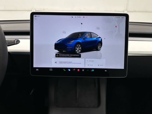 Used 2022 Tesla Model Y Long Range image 27