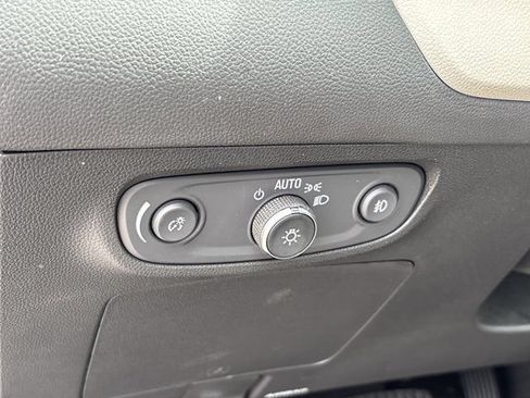 Used 2023 Buick Encore GX Preferred w/ Cold Weather Comfort Package FWD image 21