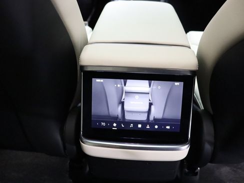 Used 2023 Tesla Model X image 36