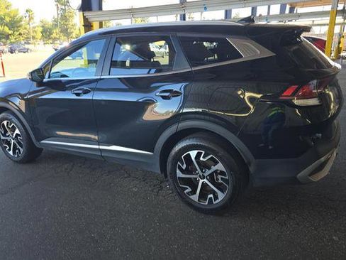 Used 2023 Kia Sportage EX image 4