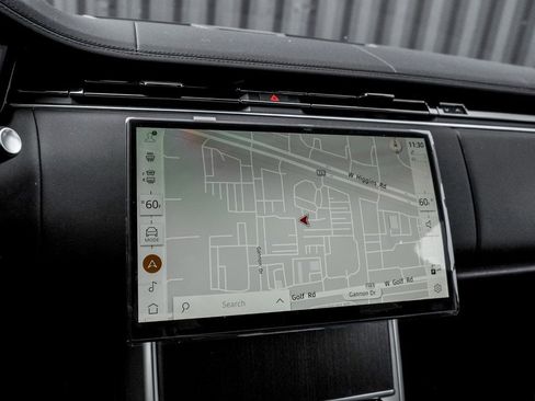 New 2025 Land Rover Range Rover SE image 12