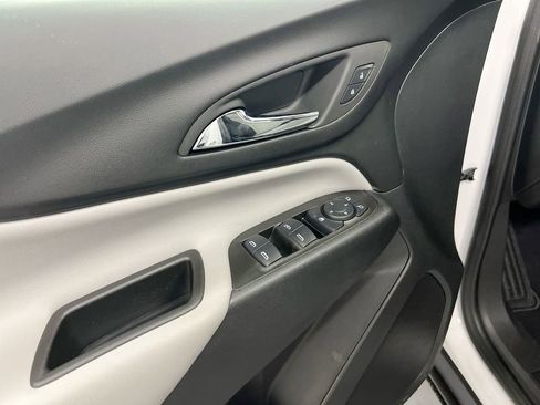 Used 2024 Chevrolet Equinox LS image 20