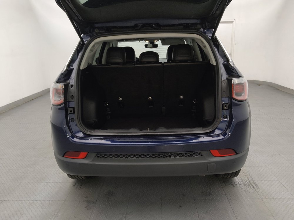 Used 2018 Jeep Compass Latitude w/ Popular Equipment Group FWD image 29