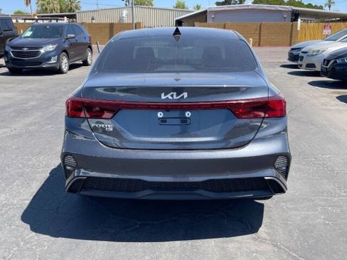 Used 2023 Kia Forte LX FWD image 4