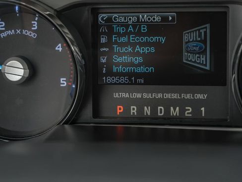 Used 2015 Ford F250 Lariat w/ Lariat Ultimate Package AWD/4WD image 20