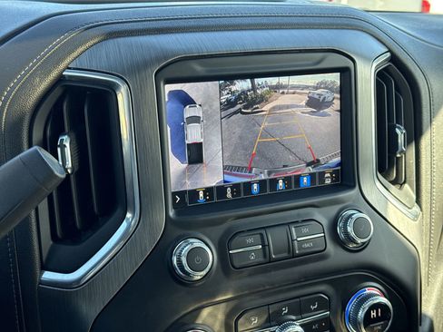 Used 2023 GMC Sierra 2500 Denali image 23