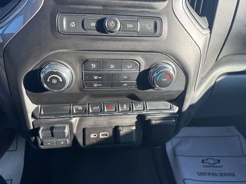 Used 2021 GMC Sierra 1500 4x4 Crew Cab w/ Sierra Value Package image 23