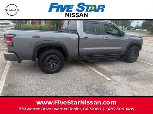 Used 2025 Nissan Frontier PRO-4X w/ Pro Convenience Package AWD/4WD image 9