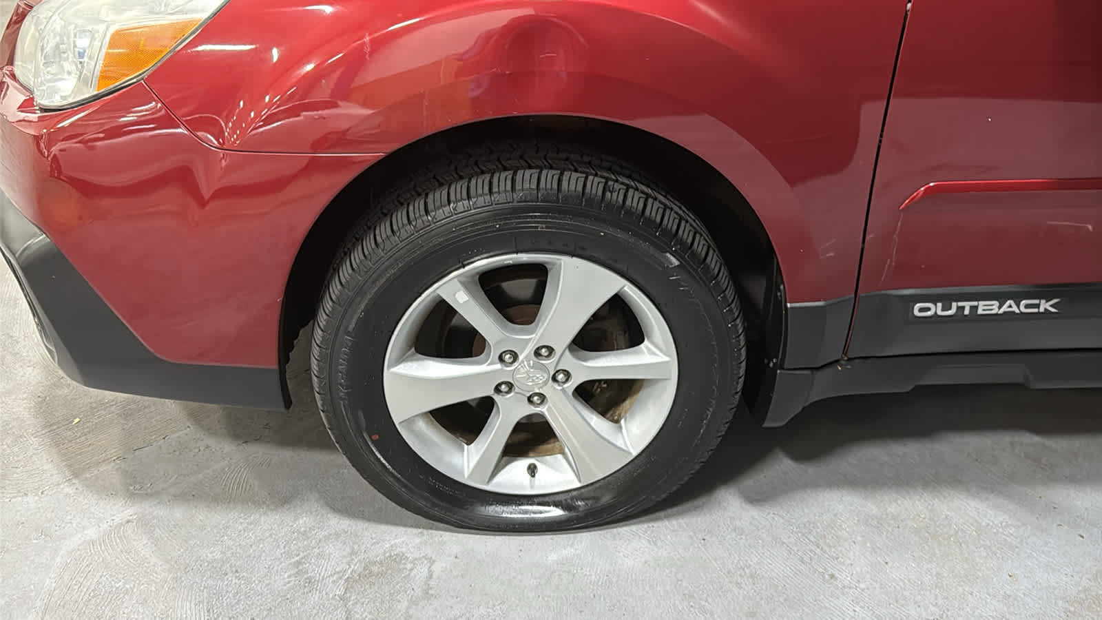 Used 2013 Subaru Outback 2.5i Limited AWD/4WD image 8