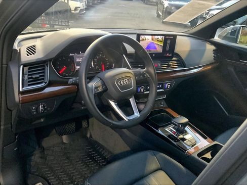 Used 2023 Audi Q5 2.0T Premium w/ Convenience Package image 17