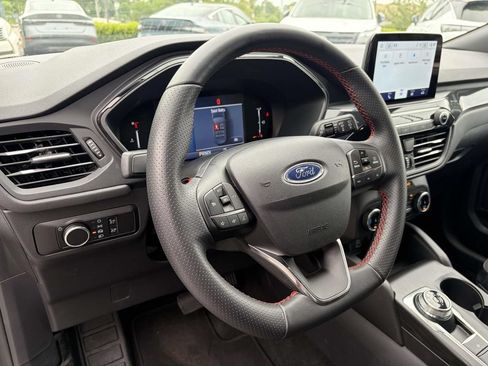 Used 2025 Ford Escape ST-Line AWD/4WD image 18