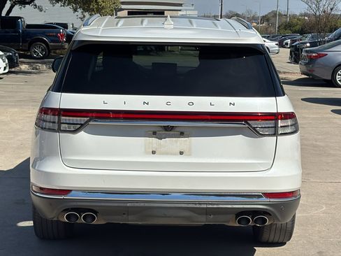 Used 2020 Lincoln Aviator Reserve w/ Equipment Group 202A image 6