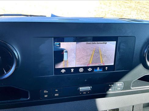 Used 2024 Mercedes-Benz Sprinter 2500 image 23