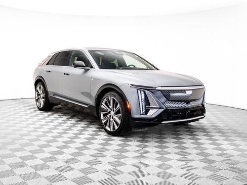 Certified 2024 Cadillac Lyriq Luxury w/ LPO, Floor Liner Package image 9