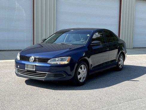 Used 2014 Volkswagen Jetta S FWD image 2