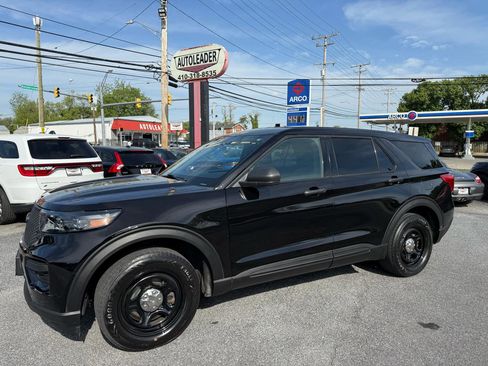 Used 2021 Ford Explorer 4WD Police Interceptor image 2