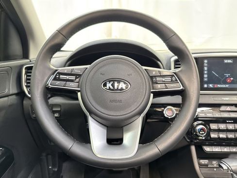 Certified 2022 Kia Sportage EX w/ EX Technology Package image 15