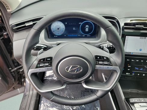 Certified 2023 Hyundai Tucson Limited w/ Cargo Package FWD image 22