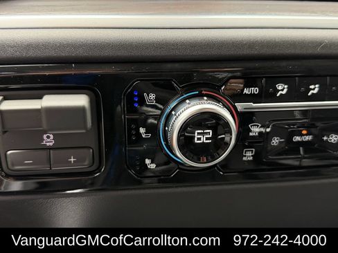 New 2026 GMC Sierra 1500 SLT AWD/4WD image 17