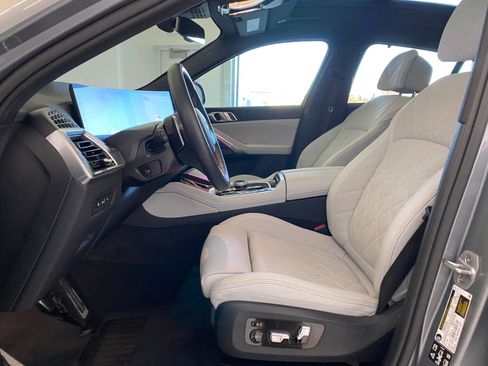 Certified 2025 BMW X6 M60i w/ Dynamic Handling Package image 5