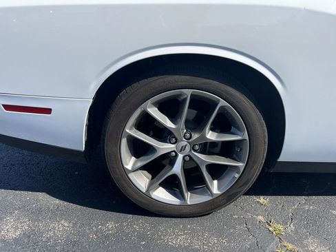 Used 2022 Dodge Challenger GT image 18