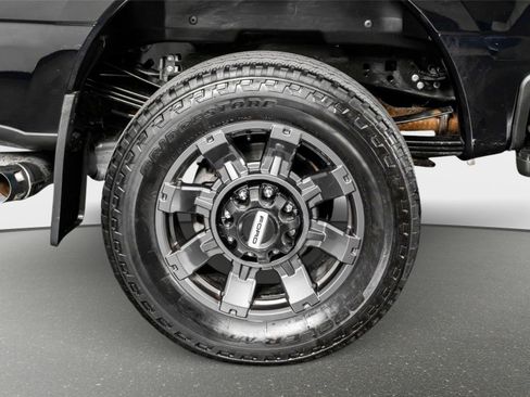 Used 2024 Ford F250 Lariat w/ Lariat Ultimate Package AWD/4WD image 9