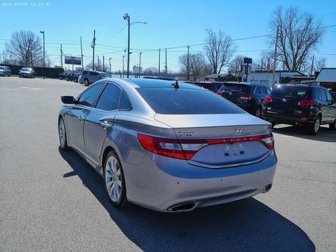 Used 2014 Hyundai Azera Limited w/ Option Group 02 FWD image 9