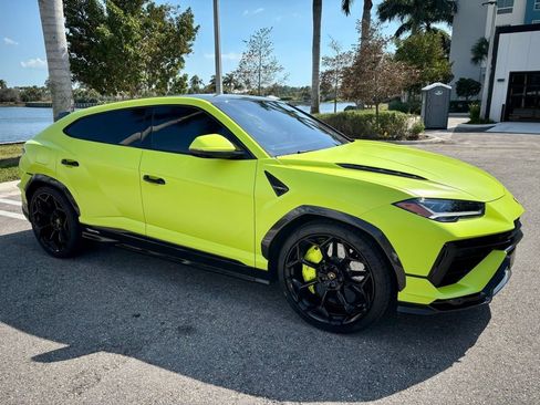 Used 2024 Lamborghini Urus Performante AWD/4WD image 4