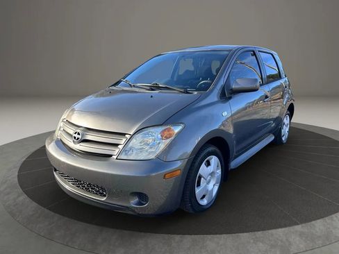 Used 2005 Scion xA image 1