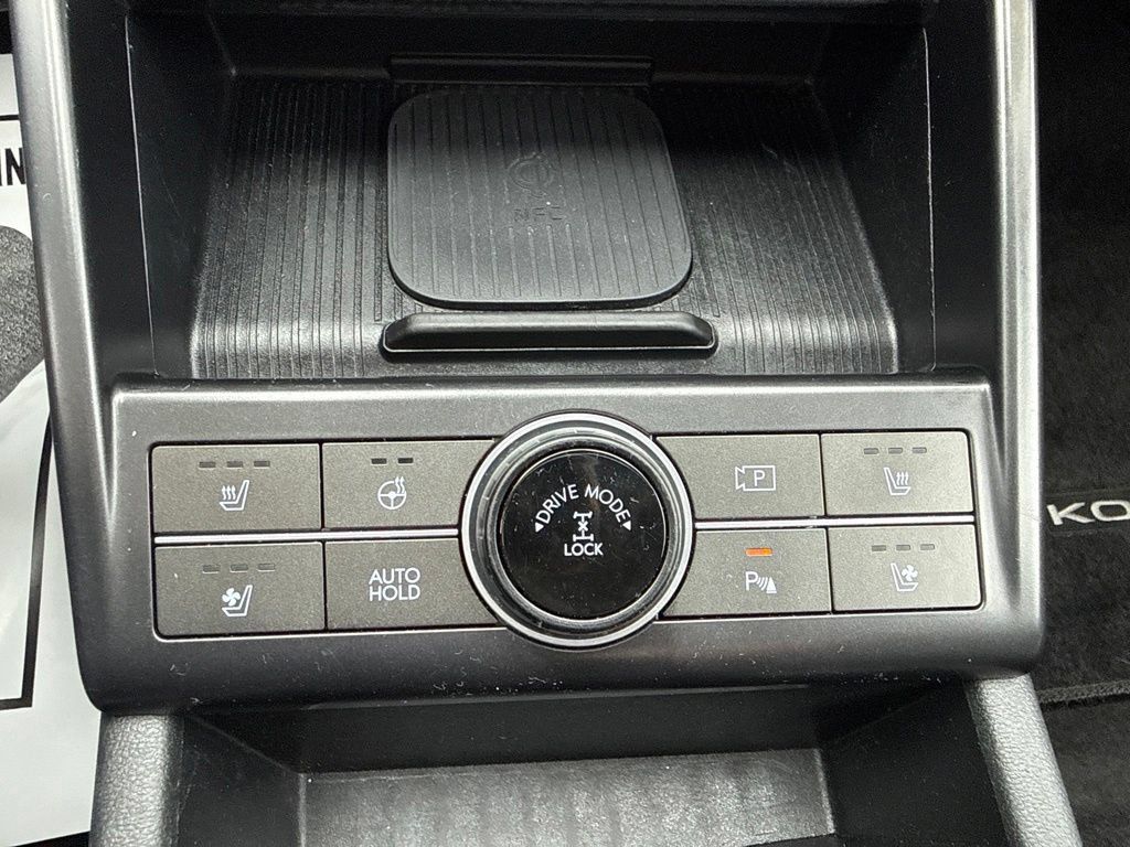 Used 2024 Hyundai Kona Limited AWD/4WD image 31