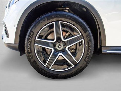 Certified 2026 Mercedes-Benz GLC 300 4MATIC image 9