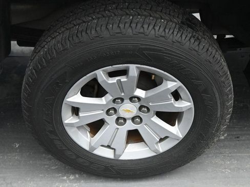 Used 2016 Chevrolet Colorado LT w/ LT Convenience Package image 12