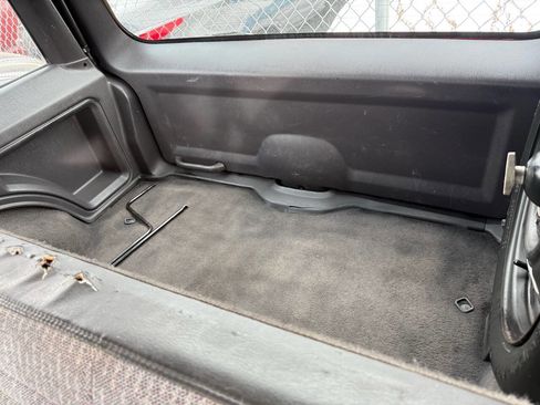 Used 1999 Jeep Cherokee SE image 17