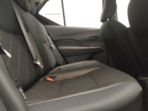 Used 2020 Nissan Kicks S FWD image 19