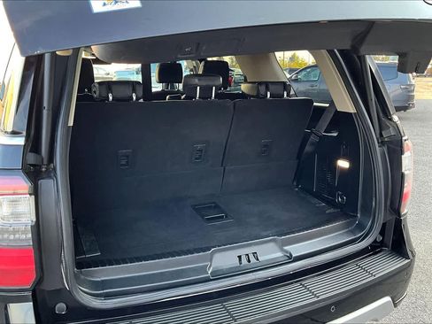 Used 2021 Ford Expedition Platinum image 19