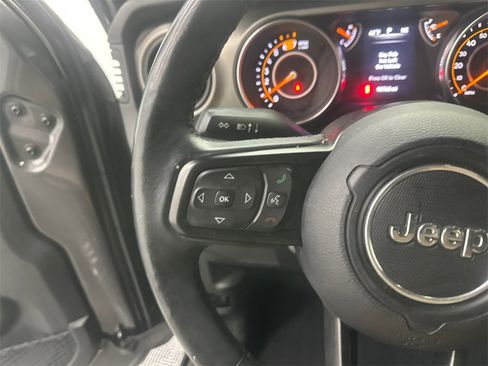 Used 2018 Jeep Wrangler Sport S image 20