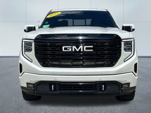 Used 2023 GMC Sierra 1500 Denali w/ Technology Package AWD/4WD image 3