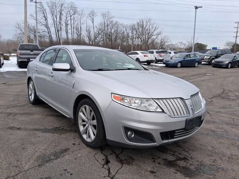Used 2009 Lincoln MKS AWD image 3