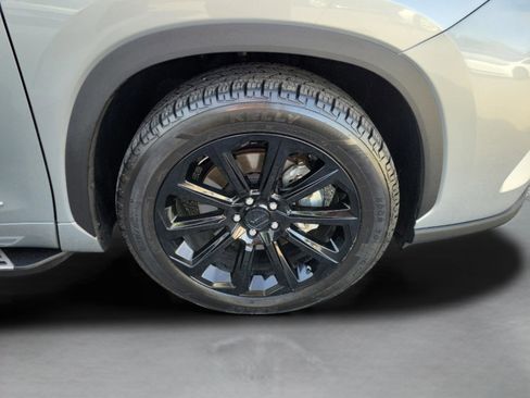 Used 2021 Toyota Highlander Limited FWD image 12