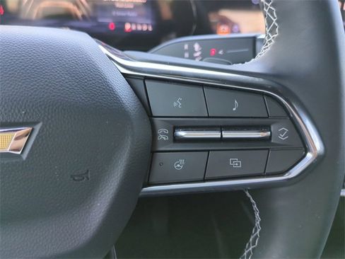 Used 2025 Chevrolet Traverse LT w/ Sun and Wheel Package image 32