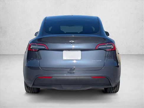 Used 2023 Tesla Model Y Long Range AWD/4WD image 6