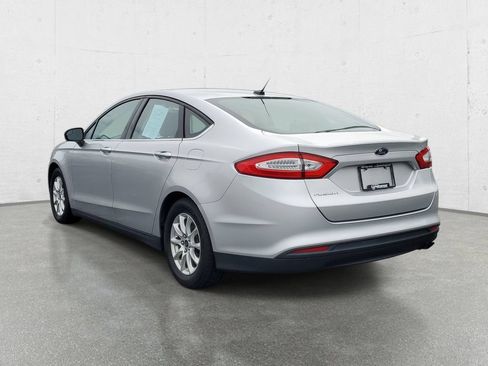 Used 2016 Ford Fusion S FWD image 5