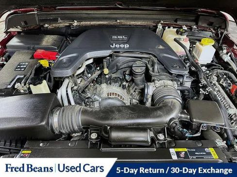 Certified 2021 Jeep Gladiator Willys image 30