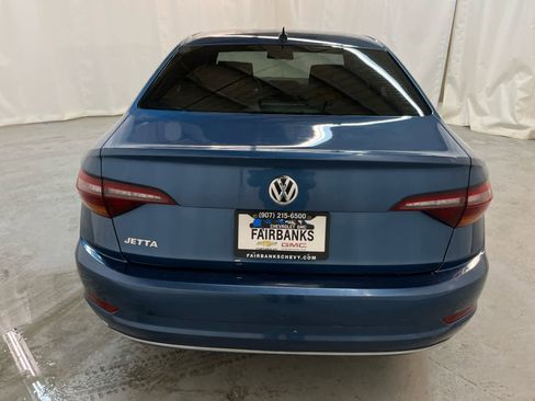 Used 2019 Volkswagen Jetta S image 4