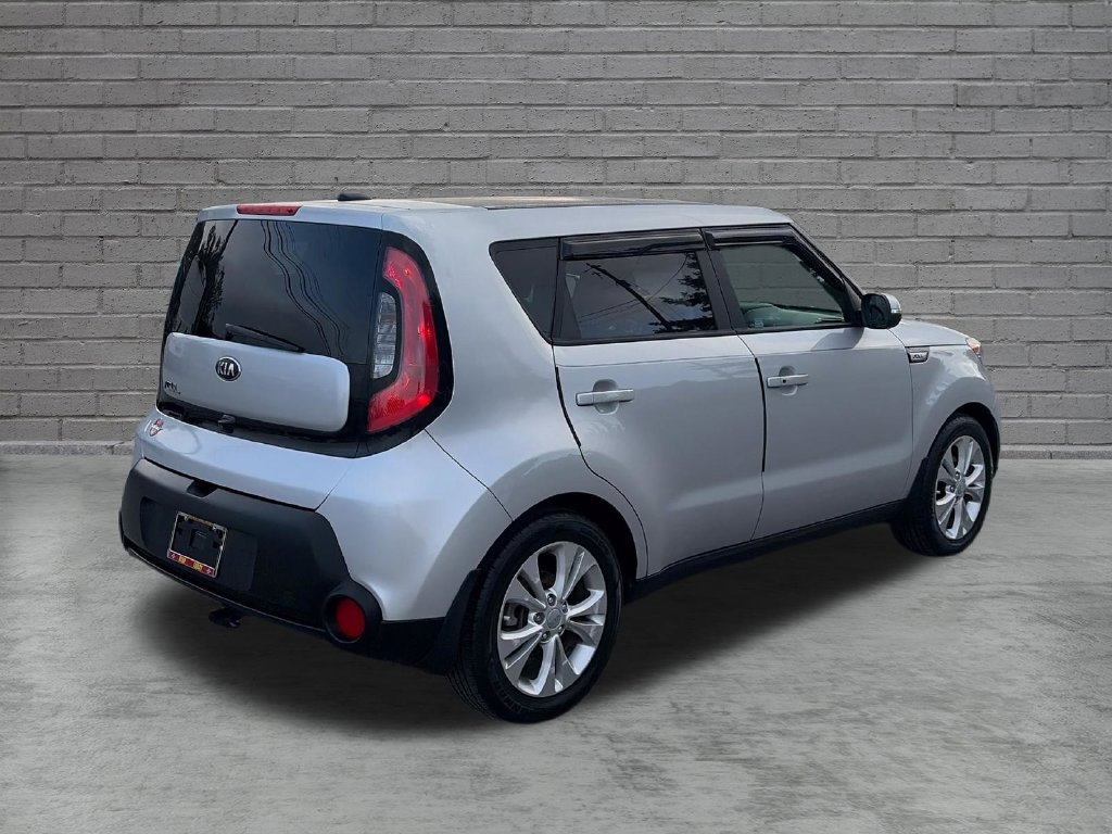 Used 2014 Kia Soul + w/ Primo Package FWD image 6