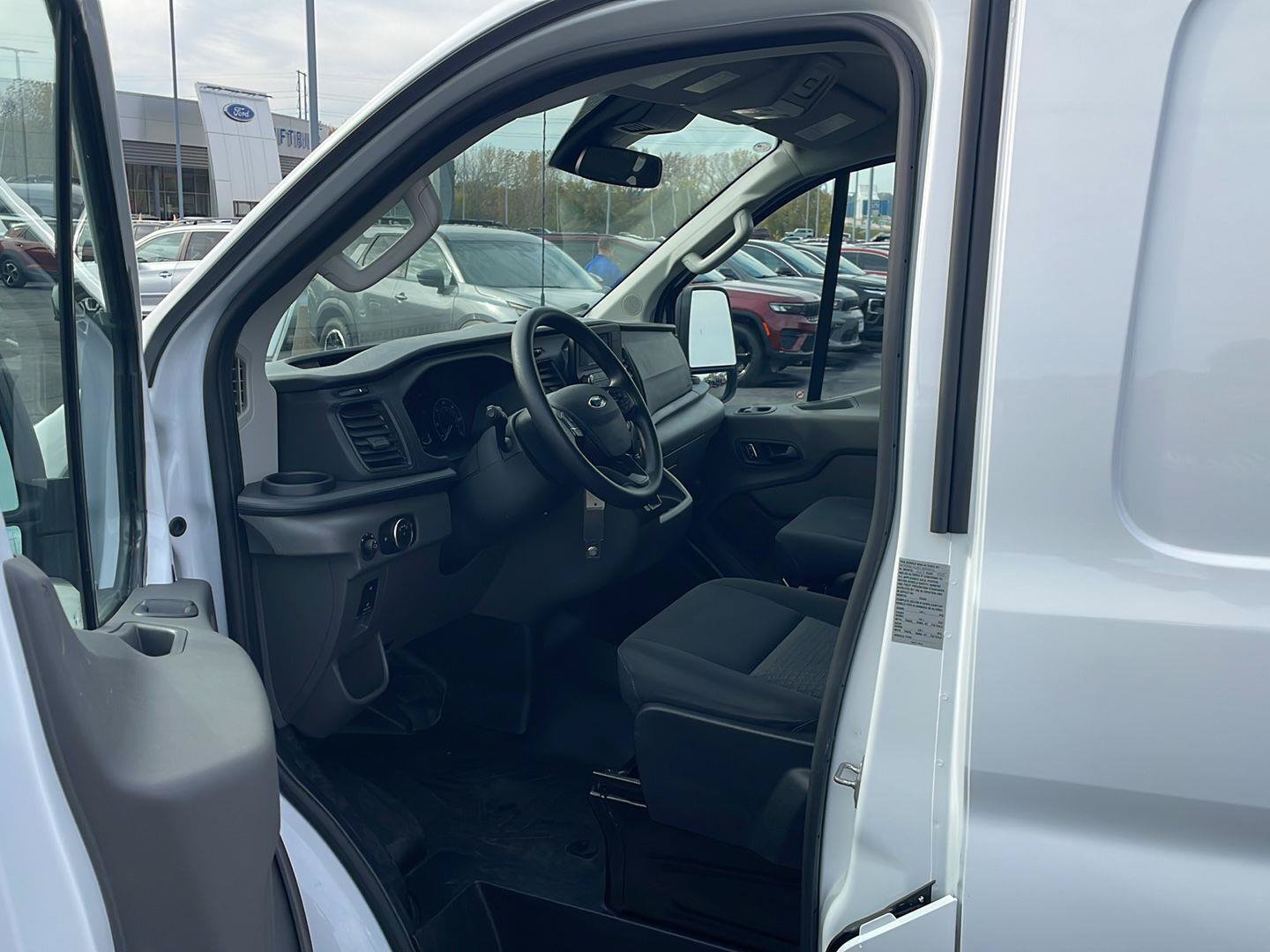 Used 2025 Ford Transit 250 Low Roof w/ Exterior Upgrade Package RWD image 10